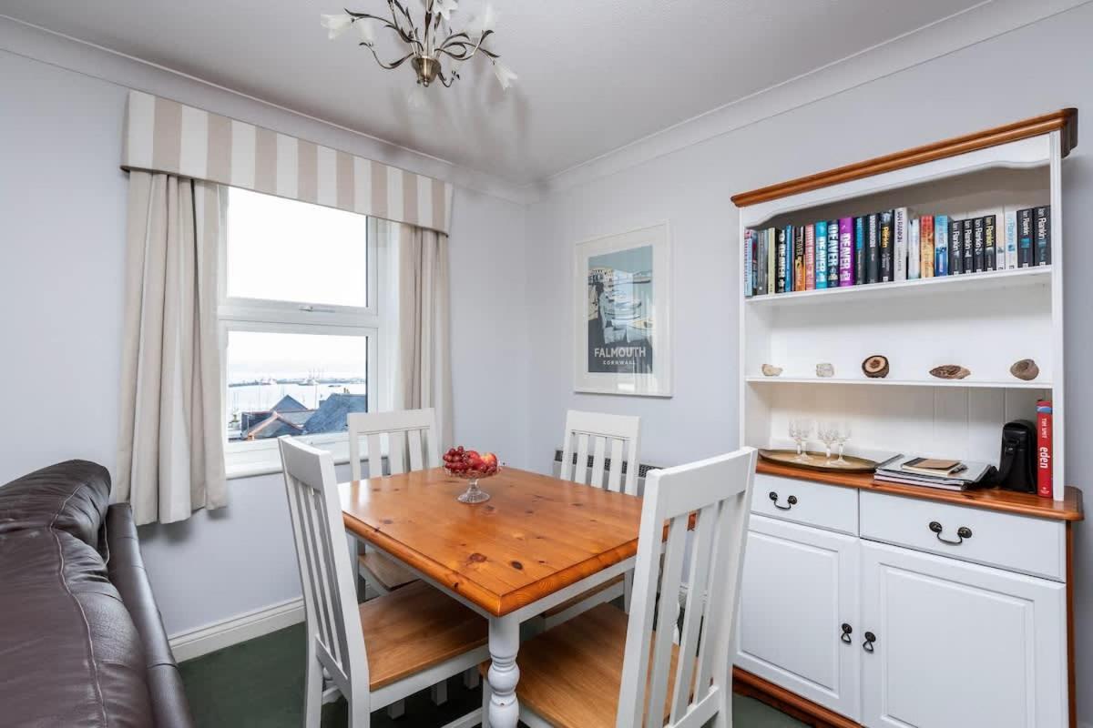 Fabulous High Street Townhouse With Stunning Views & Parking At 'Eagles Nest' Villa Falmouth Dış mekan fotoğraf