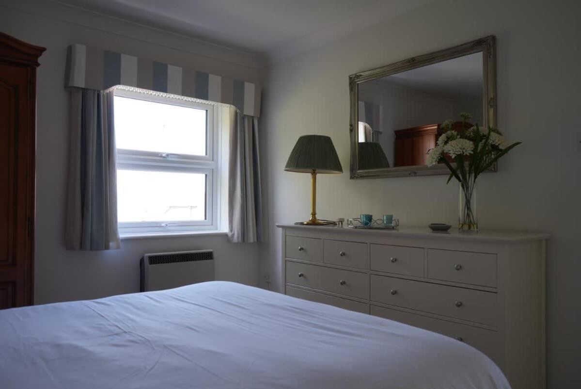 Fabulous High Street Townhouse With Stunning Views & Parking At 'Eagles Nest' Villa Falmouth Dış mekan fotoğraf