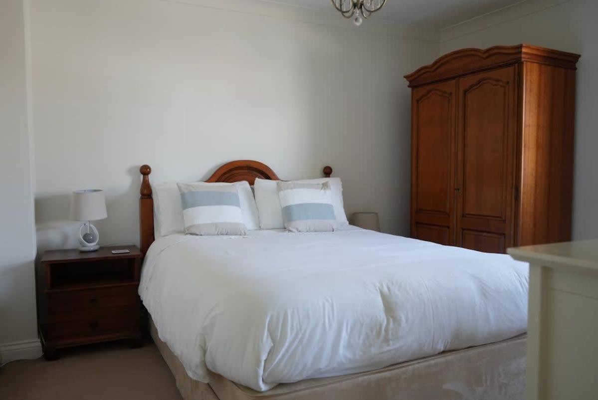 Fabulous High Street Townhouse With Stunning Views & Parking At 'Eagles Nest' Villa Falmouth Dış mekan fotoğraf
